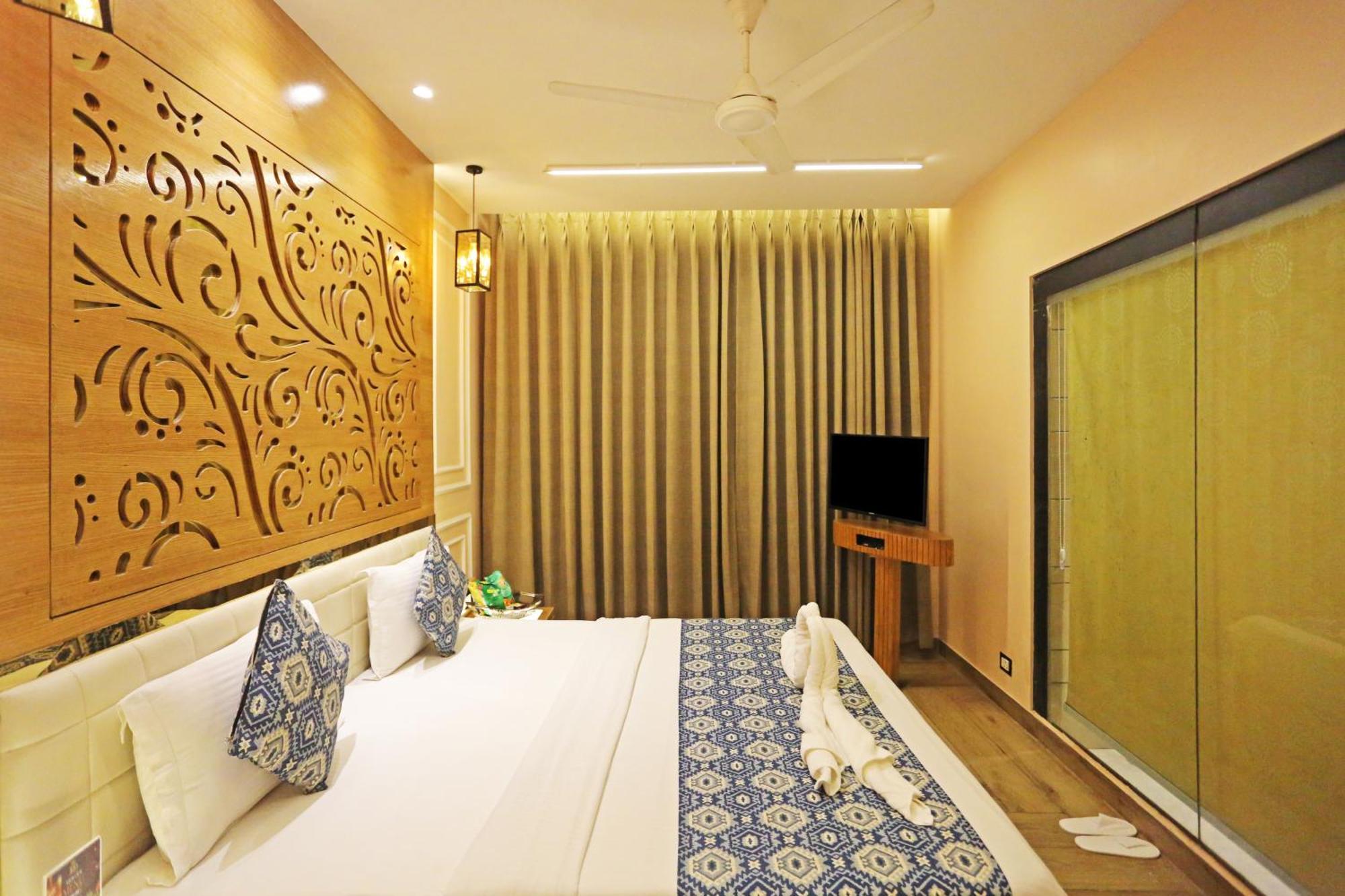 Jrd Luxury-Business Hotel Nueva Delhi Exterior foto