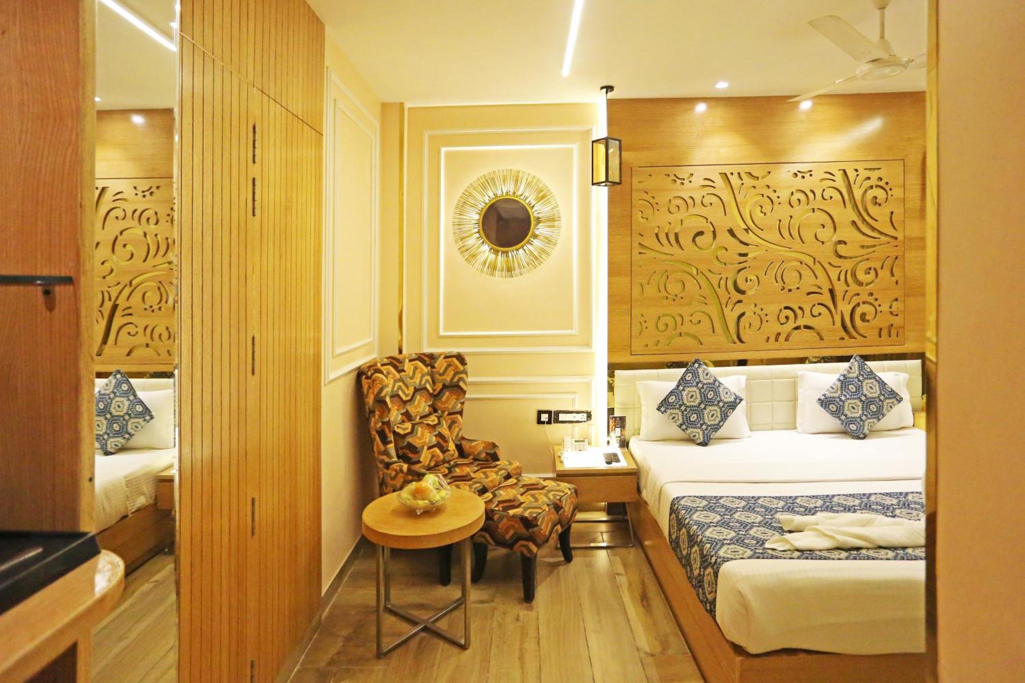 Jrd Luxury-Business Hotel Nueva Delhi Exterior foto