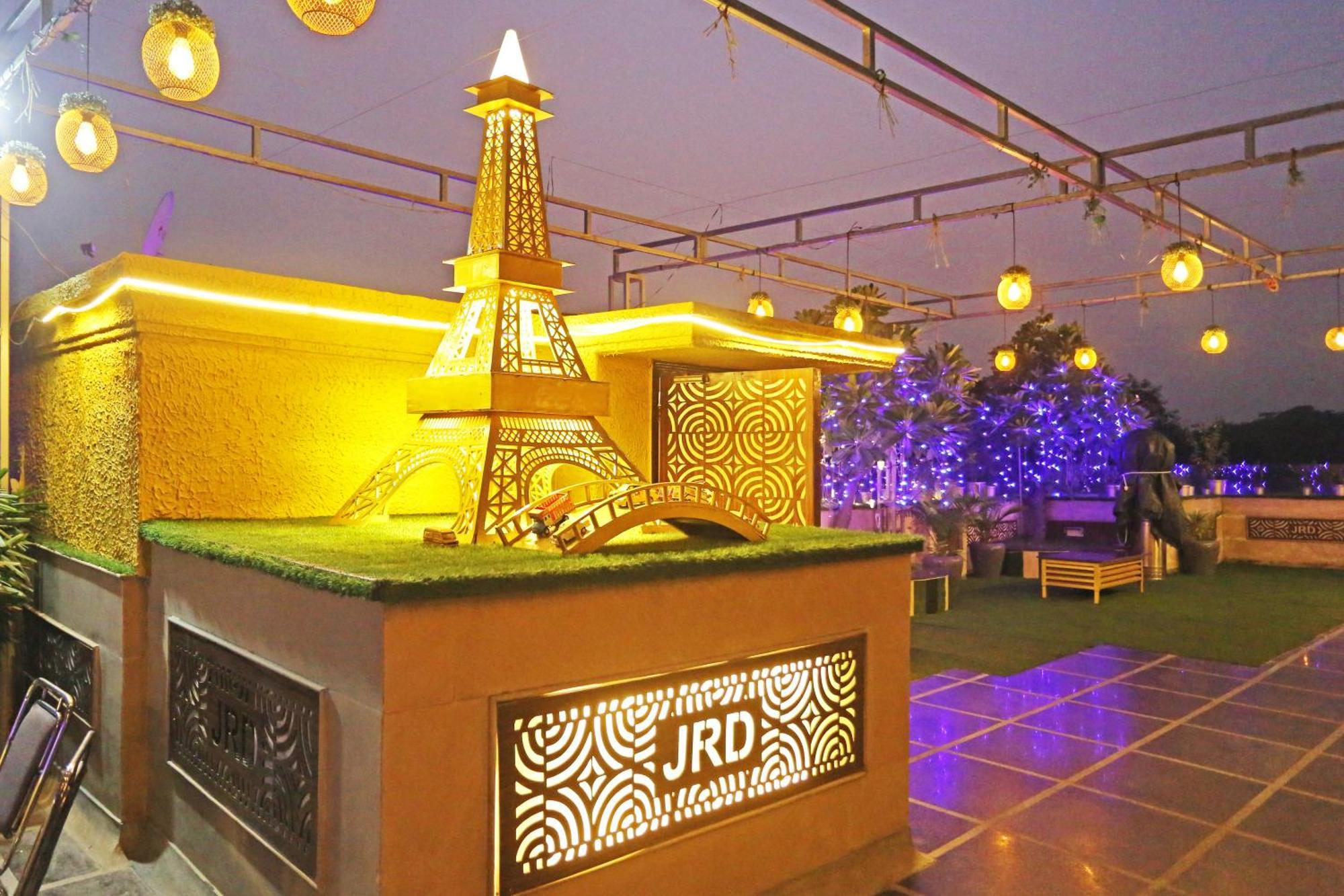 Jrd Luxury-Business Hotel Nueva Delhi Exterior foto