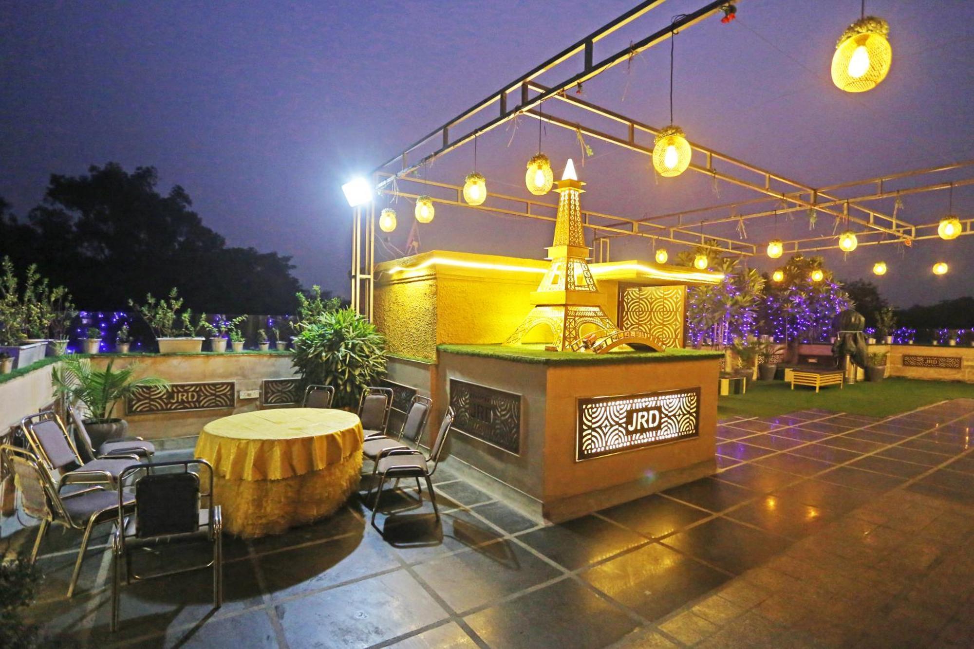 Jrd Luxury-Business Hotel Nueva Delhi Exterior foto