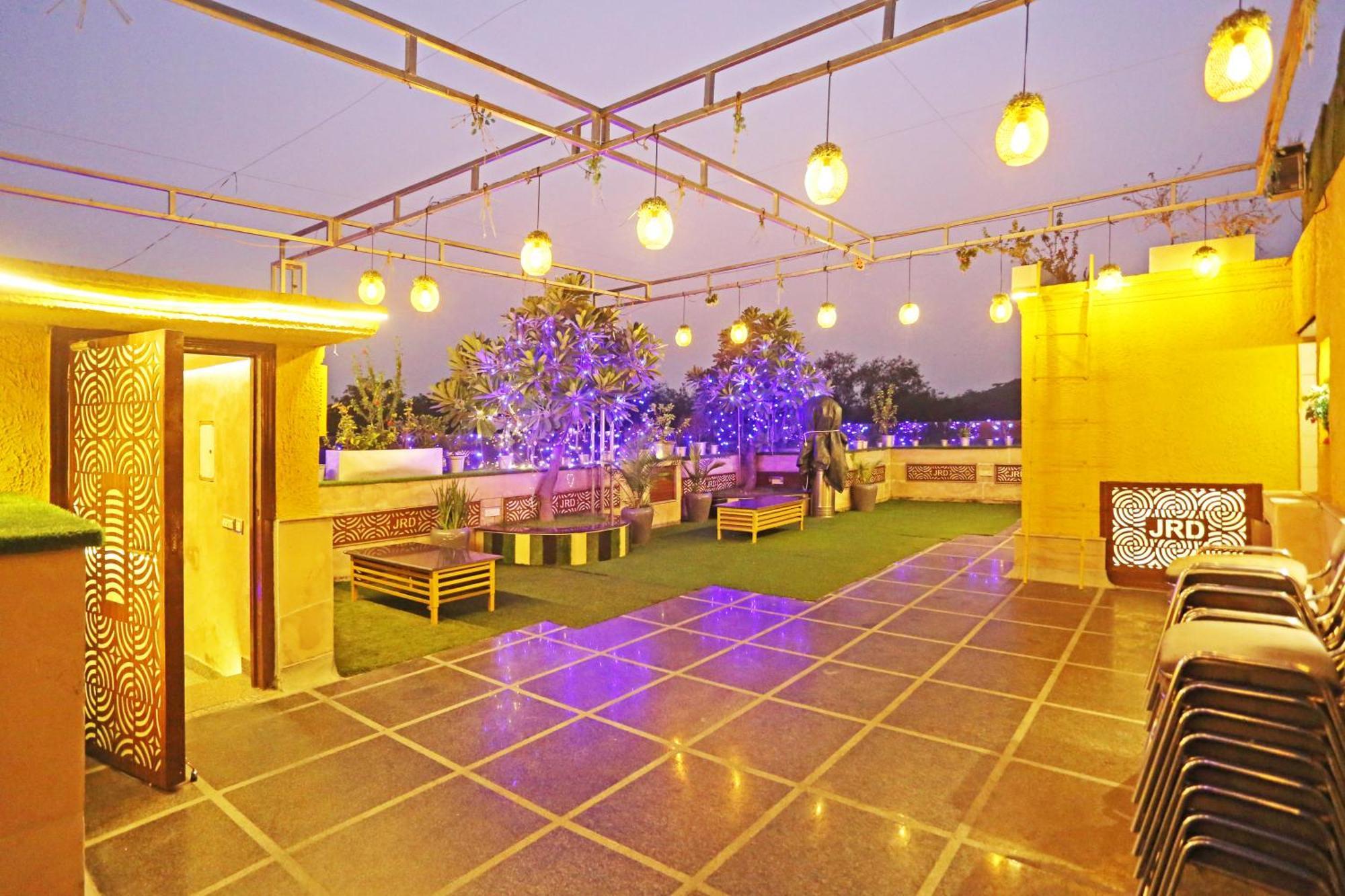 Jrd Luxury-Business Hotel Nueva Delhi Exterior foto